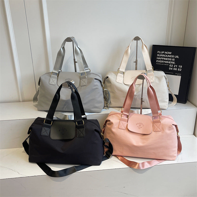 Stylish Sports Weekend Duffle Bag