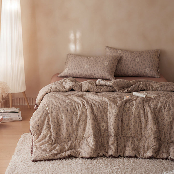 Lightweight Breathable Quilted Cotton Floral Comforter & Pillow Sham Set