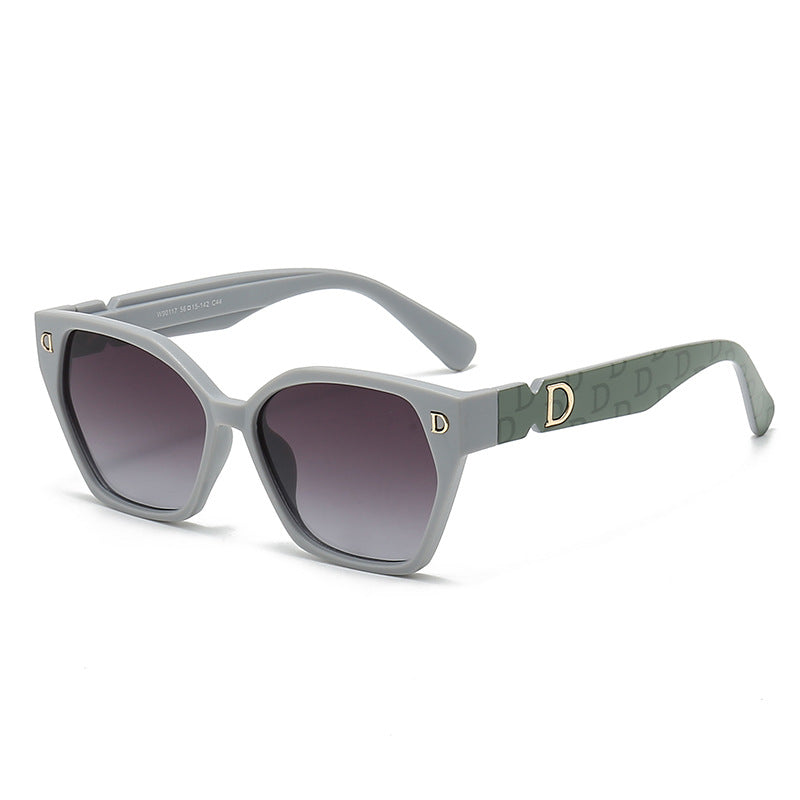 Women Designer Sunglasses in stylish Cat-Eye design with luxurious frame Stornfield