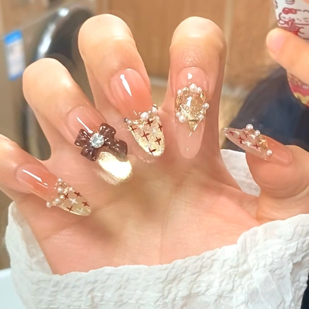 Glamorous Nail Art Stornfield