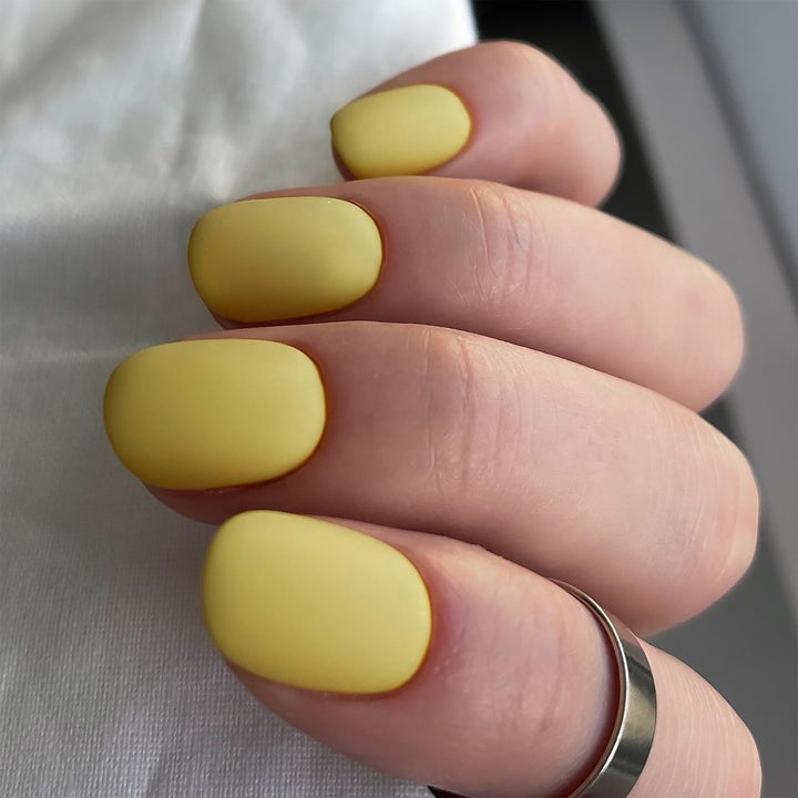 Matt lacquered nail art Stornfield