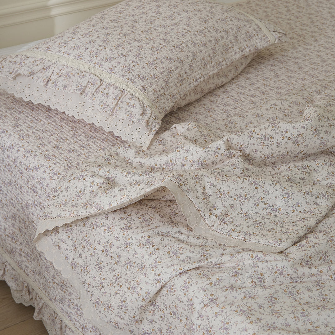Quilted Floral Cotton Bedspread Set with Eyelet Lace Ruffled Pillowcase