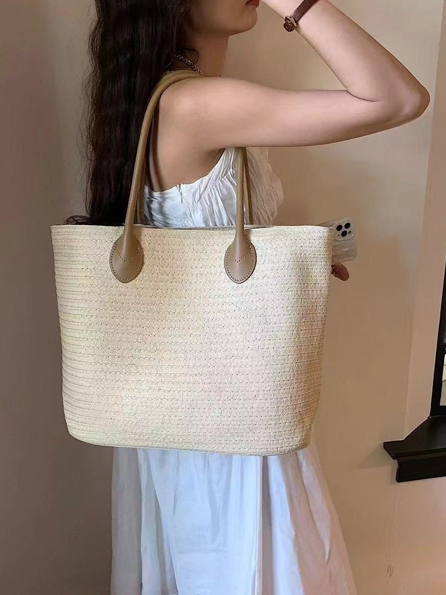 Stylish and Spacious Everyday Bag Stornfield