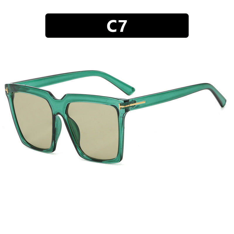 Women's oversized sunglasses with elegant and polarized lens design Stornfield