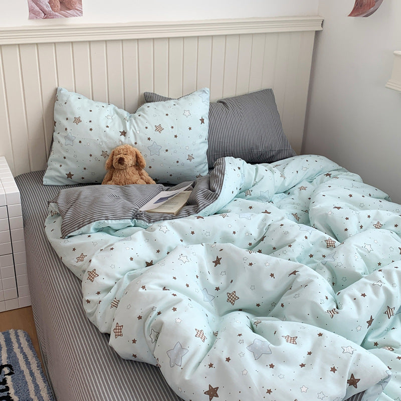 Cozy Cartoon Bear Print Bedding Set