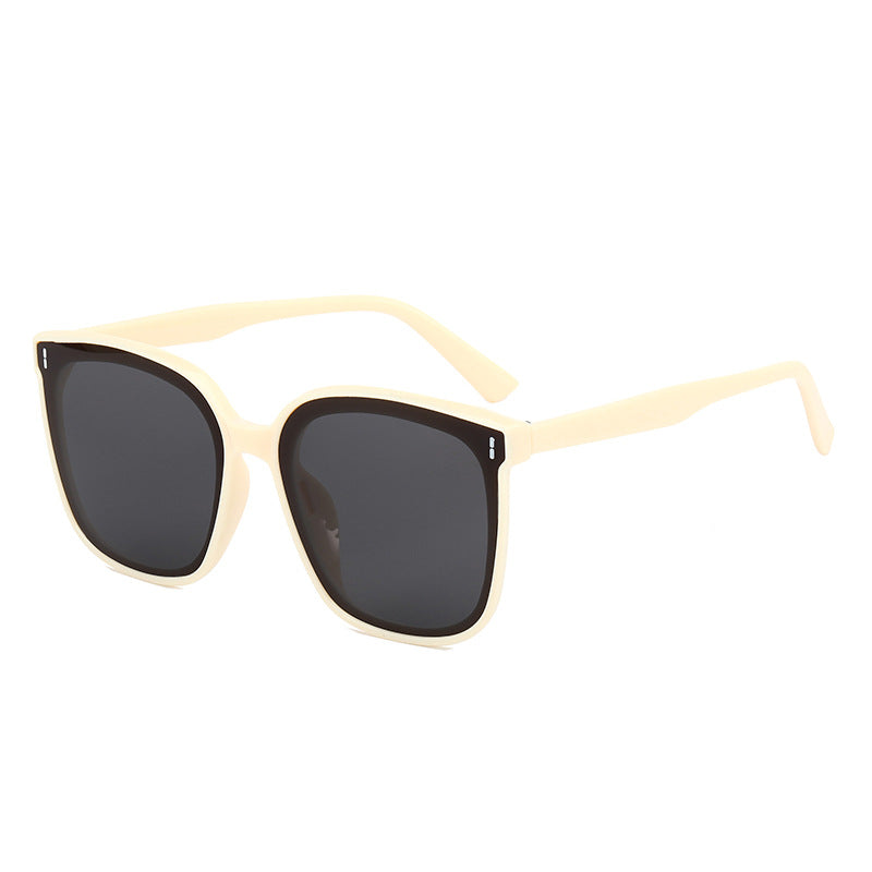 Women's Fashion Oversized Sunglasses with Full Frame Stornfield