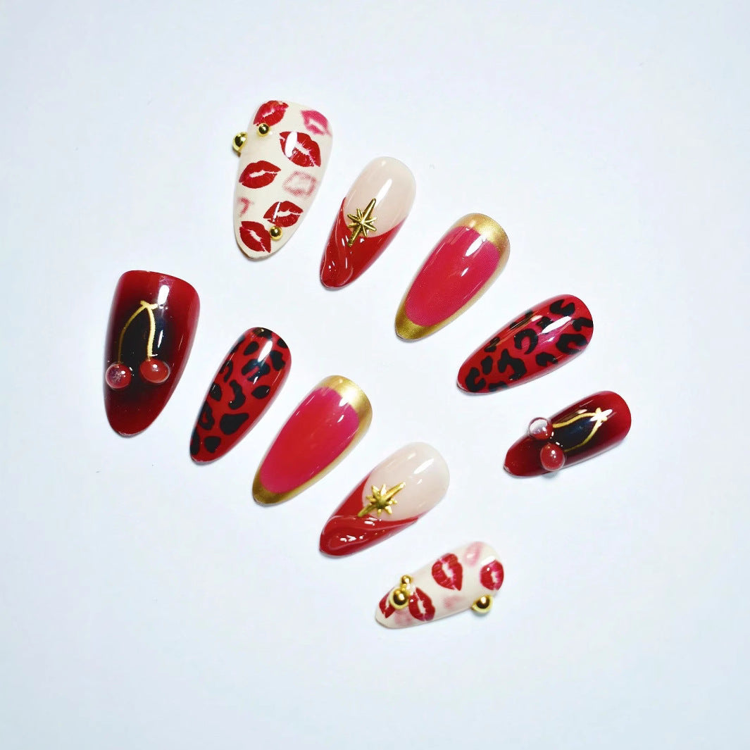 Artistic Kiss-Themed Press-On Nail Art Stornfield