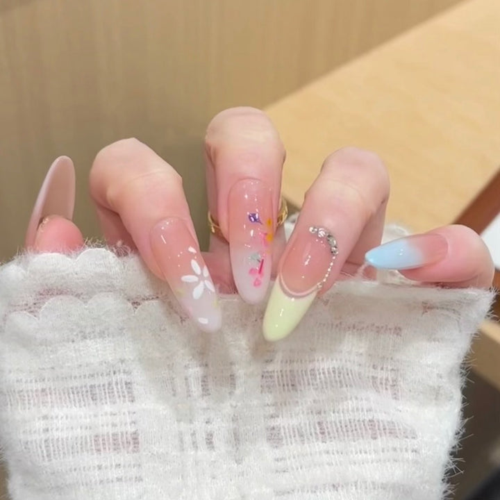 Artistic Press-On Nail Kit