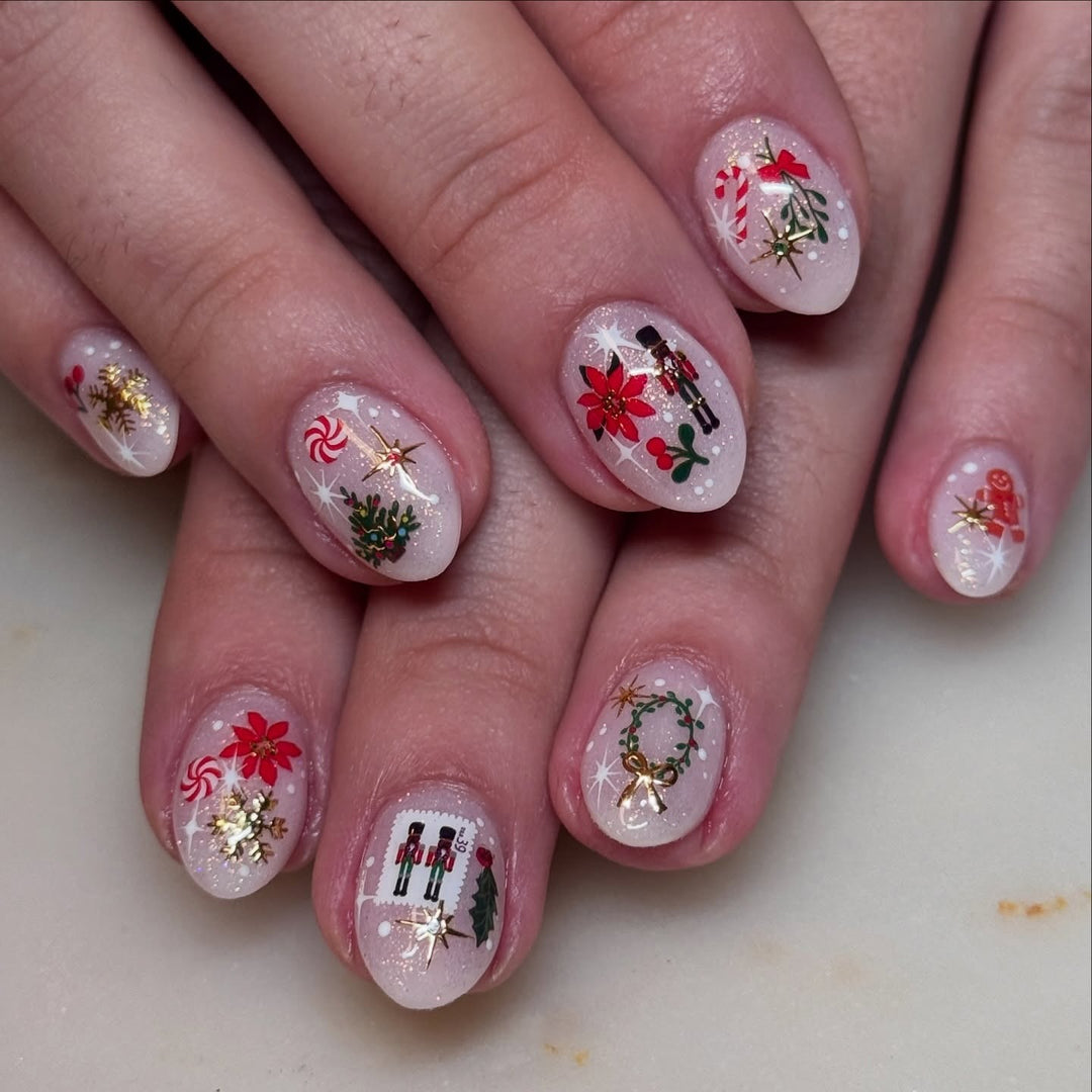 Elegant artificial nails with festive Christmas motifs Stornfield