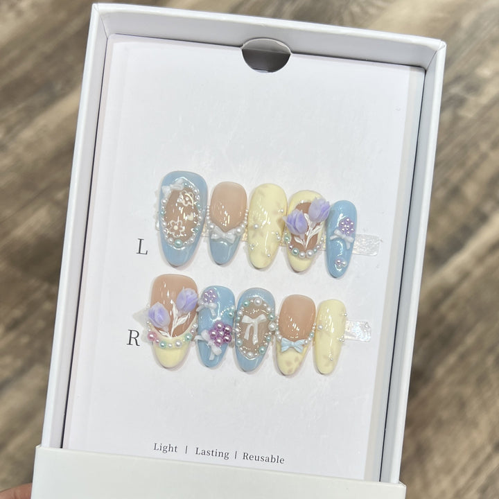 Artistic Floral-Accent Press-On Nails Stornfield