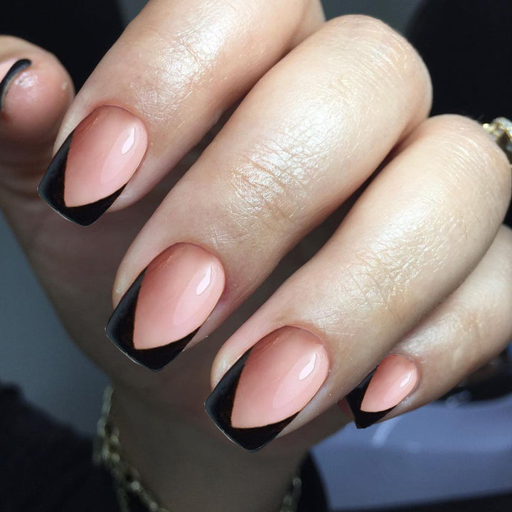 Elegant Two-Tone Nail Art Stornfield