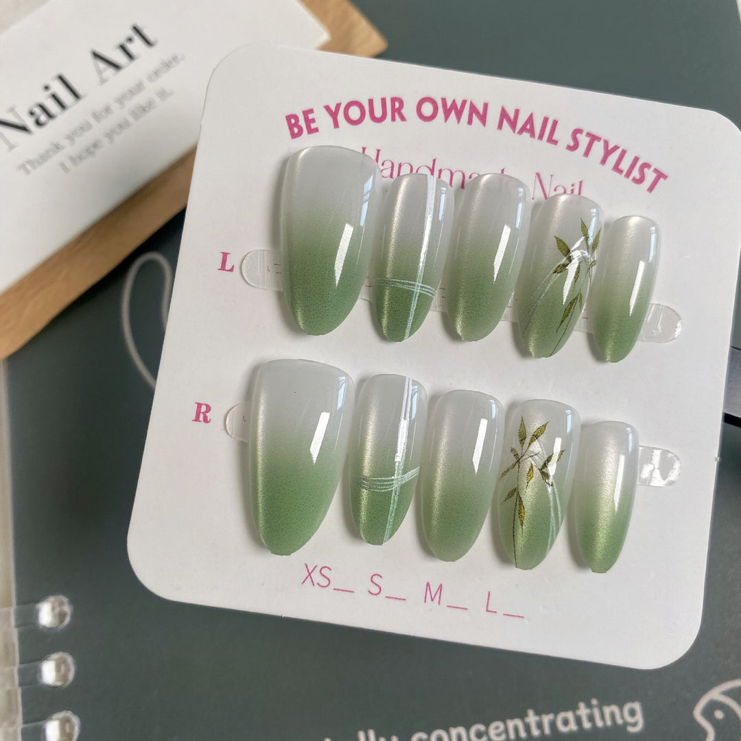 Elegant Butterfly-Designed Press-On Nail Set