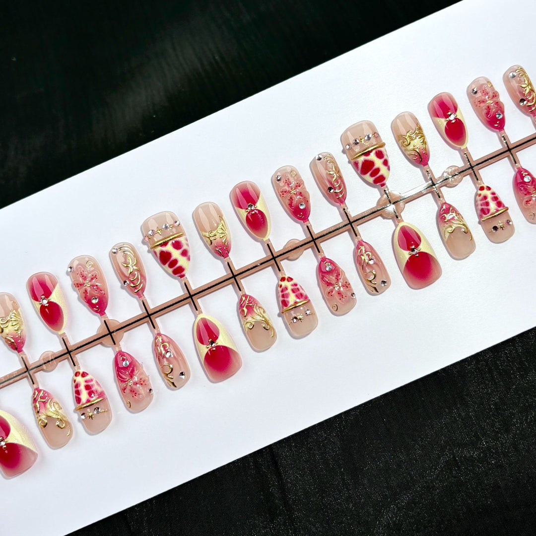 Elegant Polka Dot and Lace Press-On Nail Set
