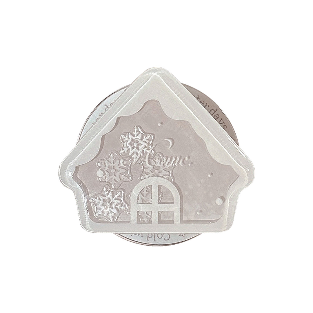 Fragrant candle in Winter House design Stornfield