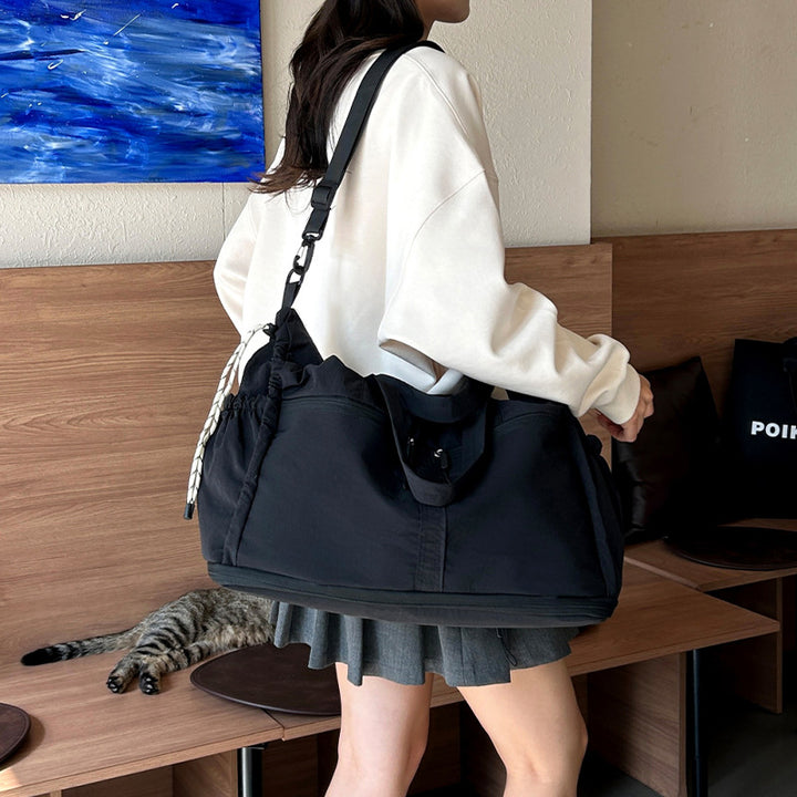 Sporty travel bag with smart organizer compartments Stornfield