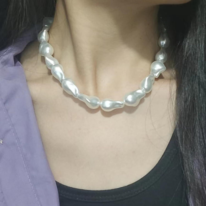 Pearl Necklace with Irregular Design Stornfield