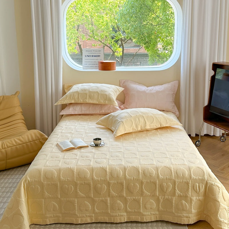 Quilted Heart-Pattern Lightweight Cotton Coverlet Set with Matching Pillow Shams