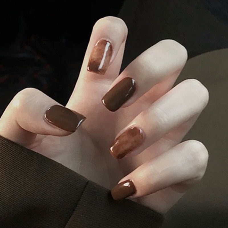 Premium Glossy Nail Set Stornfield