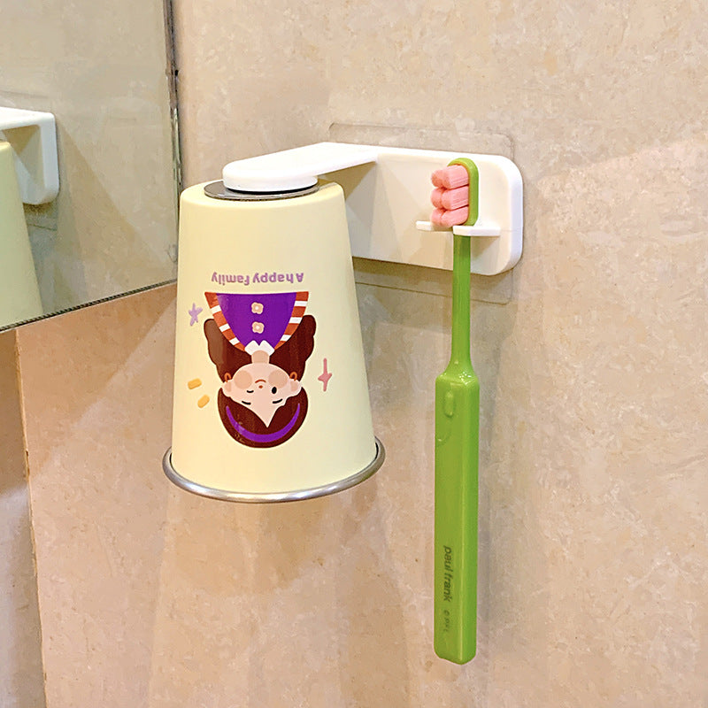 Wall-mounted toothbrush holder with playful animal design Stornfield