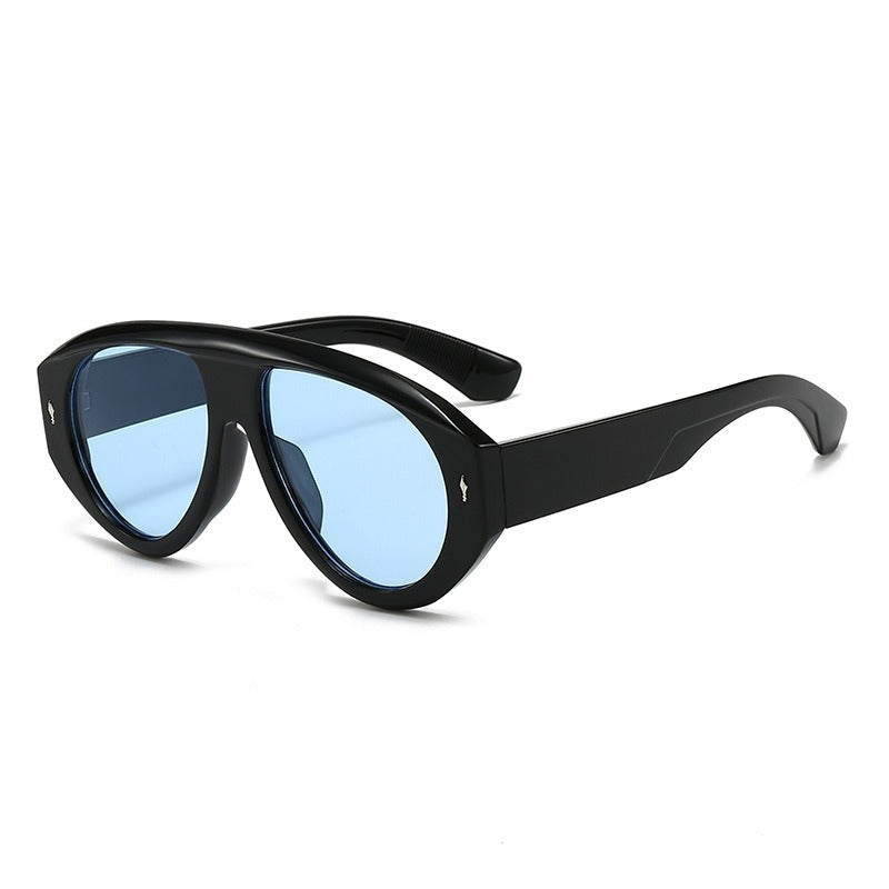 Women's modern fashion sunglasses in futuristic design Stornfield