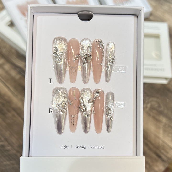 Luxurious Decorative Press-On Nail Tips