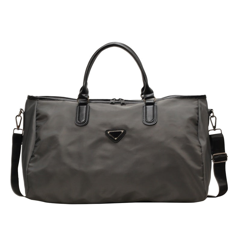 Practical sports and travel bag with versatile compartments Stornfield