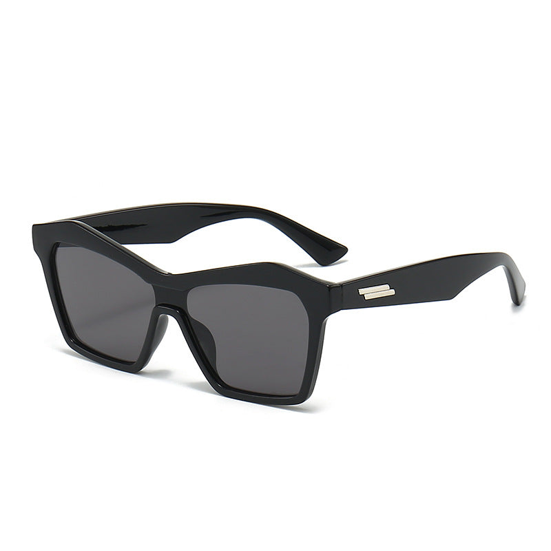 Women's Fashion Sunglasses in Modern Geometric Design Stornfield