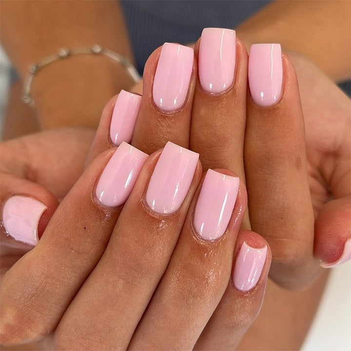 Acrylic nail set with elegant and natural finish Stornfield