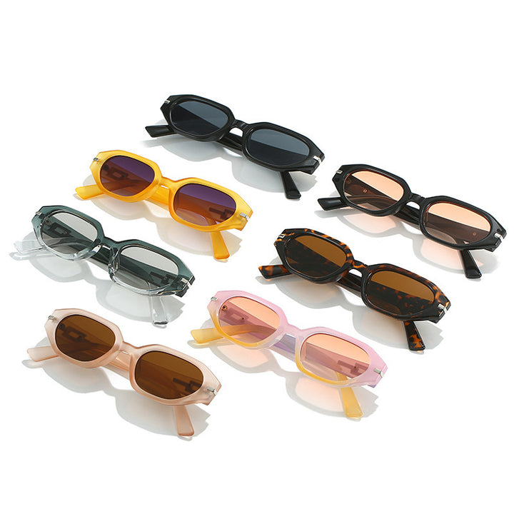 Elegant Retro Inspired Faceted Sunglasses Stornfield