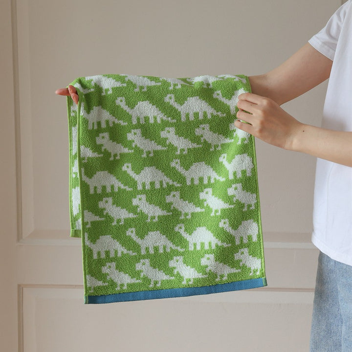Cuddle blanket with teddy jacquard pattern and extra-soft fleece