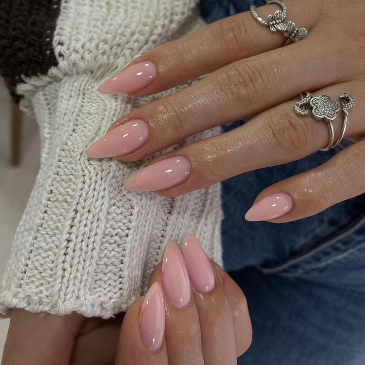 Artificial nail set in elegant stiletto shape Stornfield