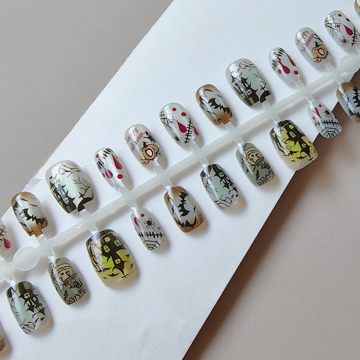 Artificial nails in Halloween design Stornfield