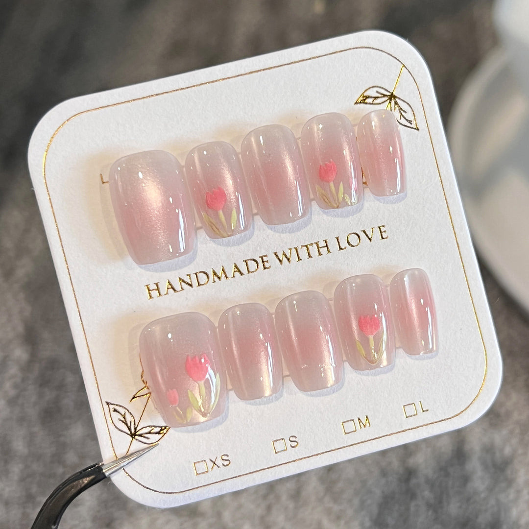 Artificial nail art with floral decorations Stornfield
