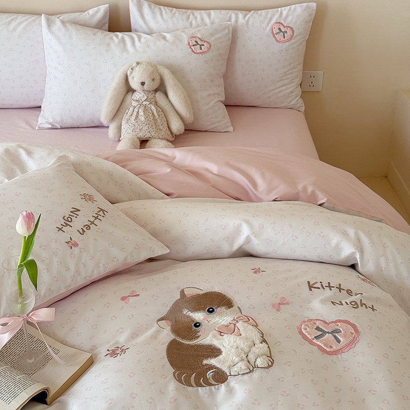 Embroidered Kids Cartoon Bear Cotton Duvet Cover Set with Reversible Lining and Envelope Pillow Shams