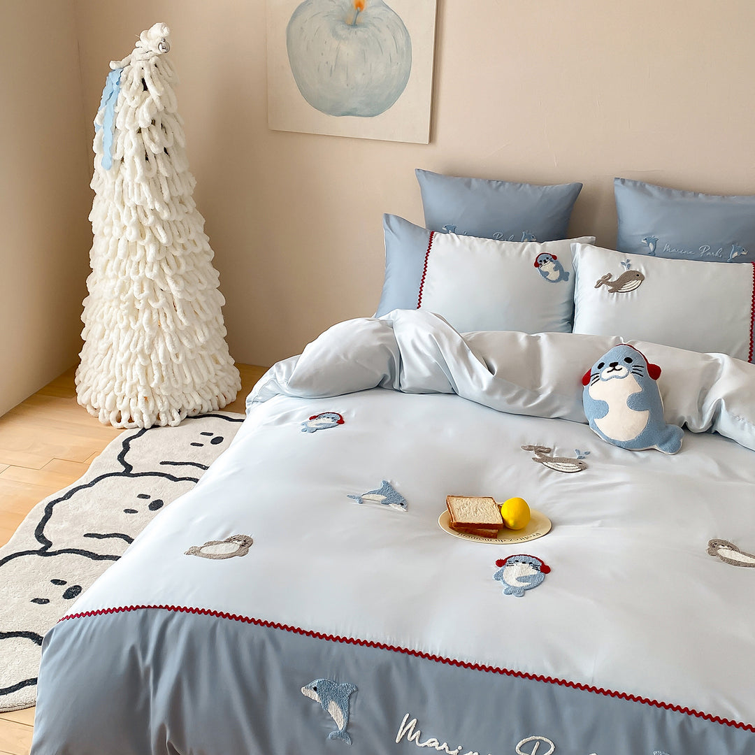 [Unisex] Marine Embroidered Cotton Sateen Duvet Cover Bedding Set with Pillowcases and Plush Seal Cushion