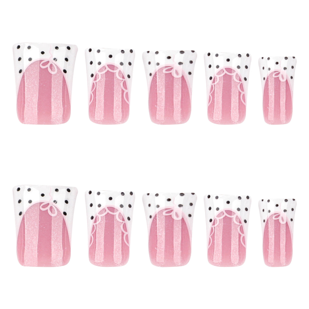 Artificial nail extensions with elegant lace design Stornfield