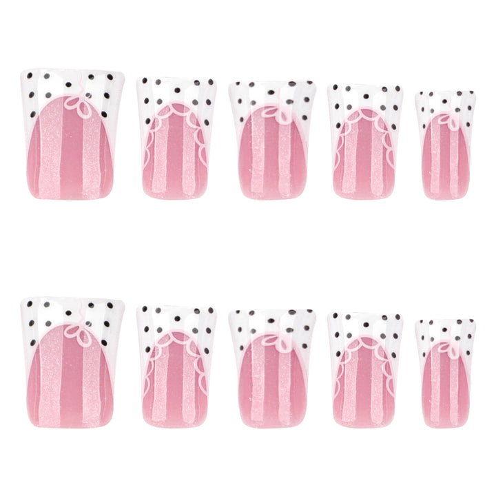 Artificial nail extensions with elegant lace design Stornfield