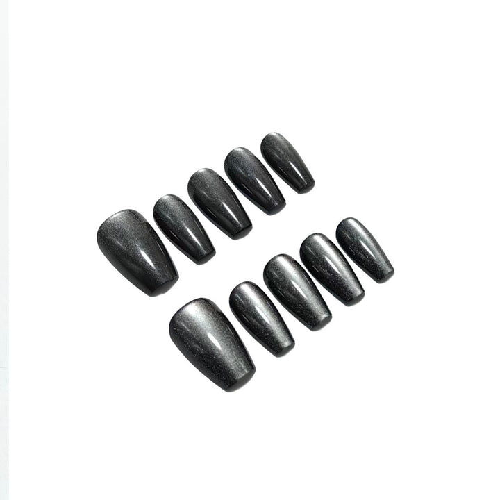 Nail art set with elegant metallic finish Stornfield