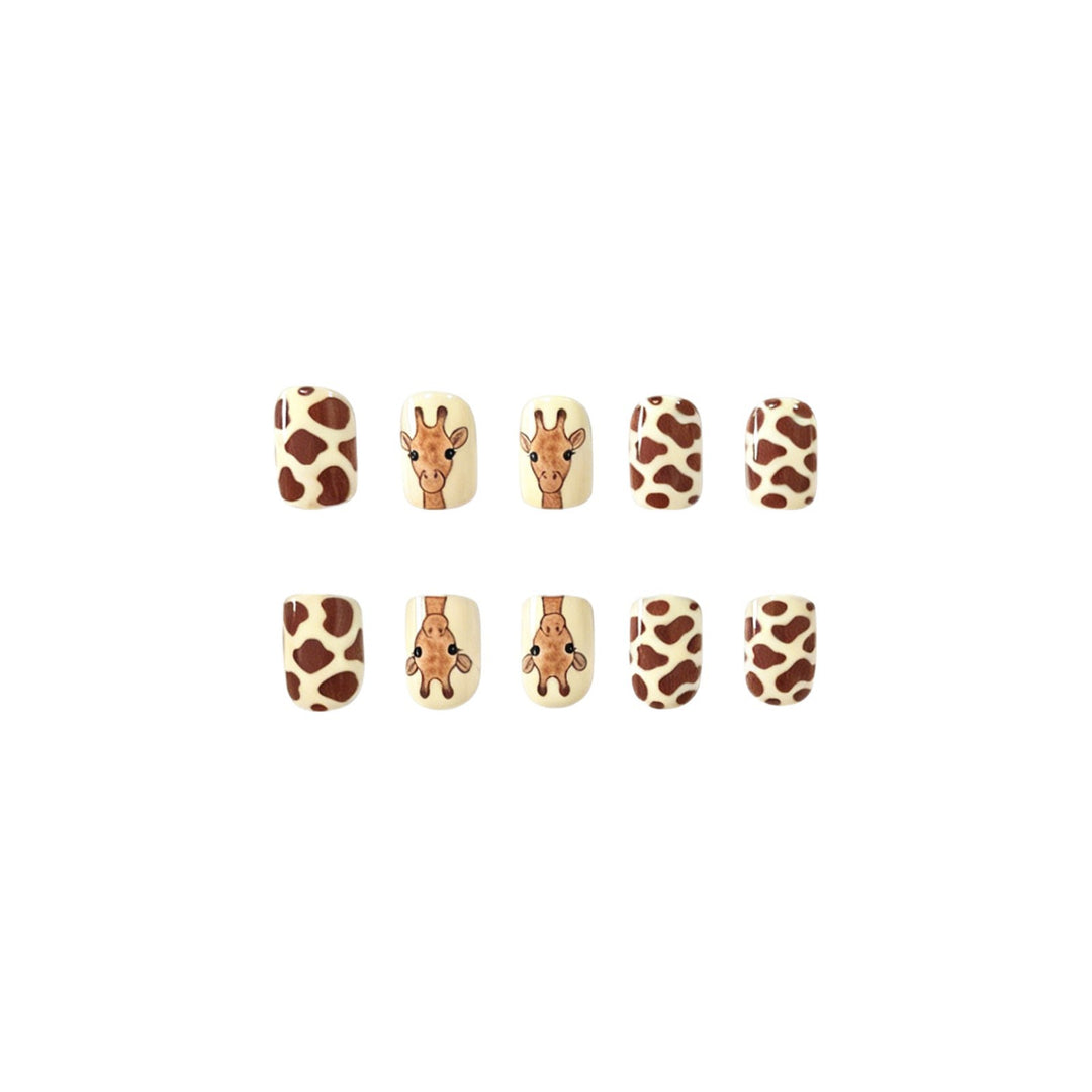Artistic Giraffe-Themed Nail Art Extensions Stornfield