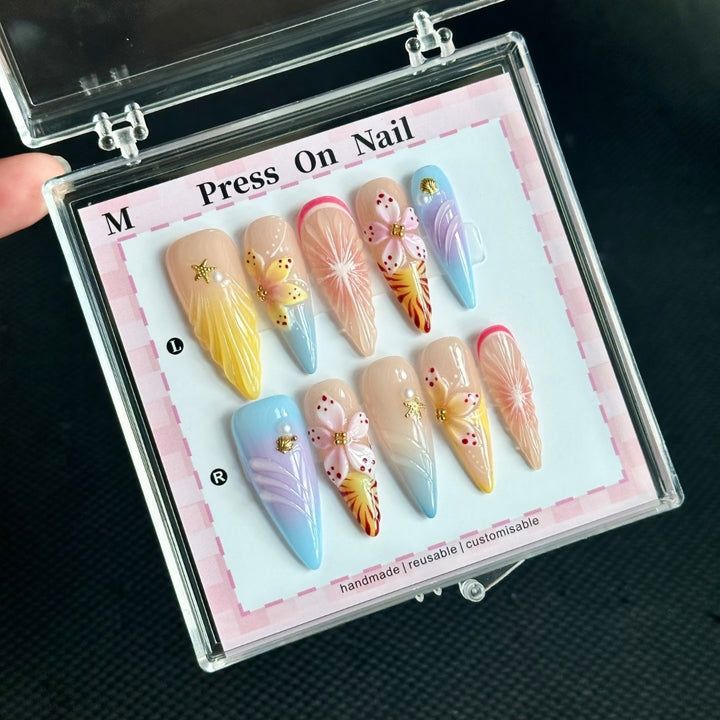 Decorative Handcrafted Press-On Nail Art Set with Beach-Inspired Designs