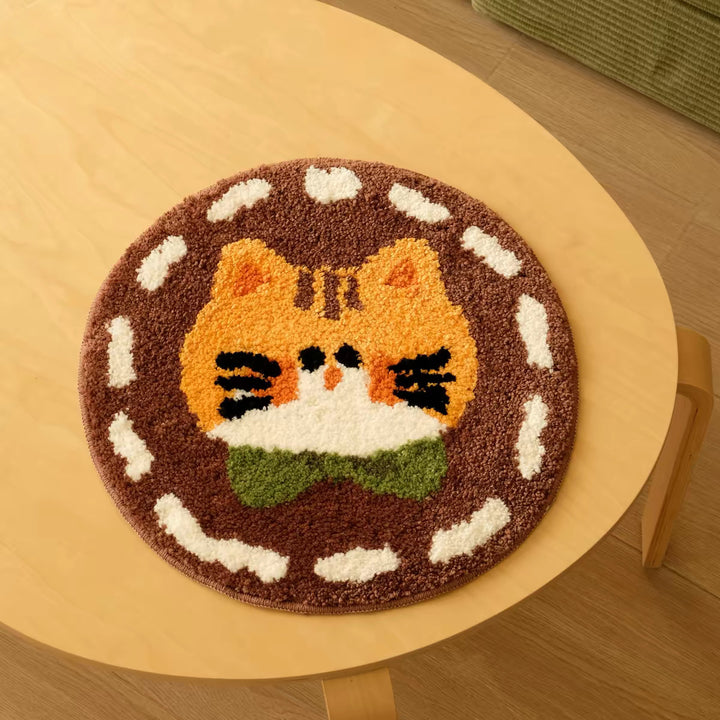 Round Plush Tufted Cat-Face Accent Rug