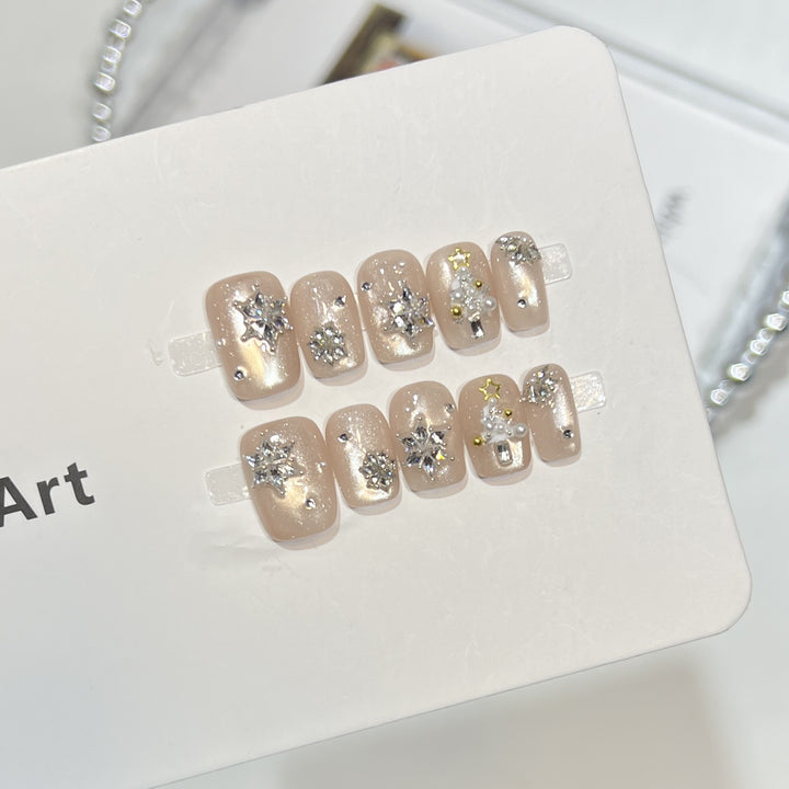 Elegant Press-On Nail Art Set with Sparkling Accents Stornfield