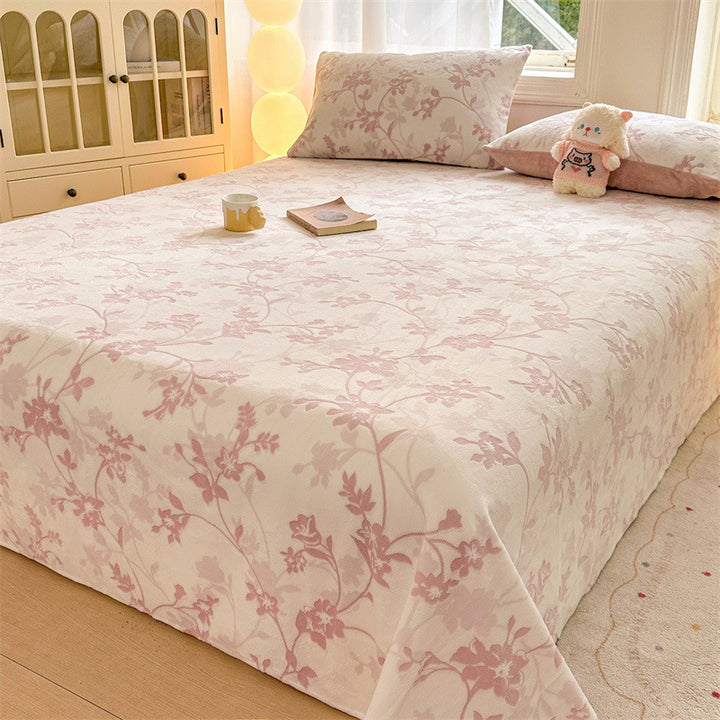 Reversible lightweight bedspread with floral butterfly jacquard texture