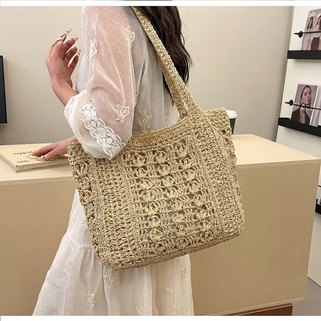 Boho Style Handbag Made of Braided Natural Material Stornfield