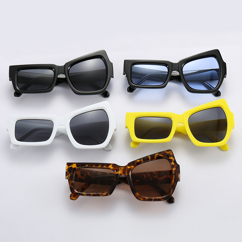 Women's square sunglasses with modern, minimalist design Stornfield