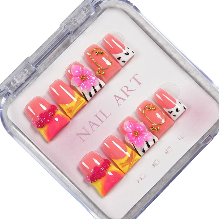 Artistic Nail Art Extensions