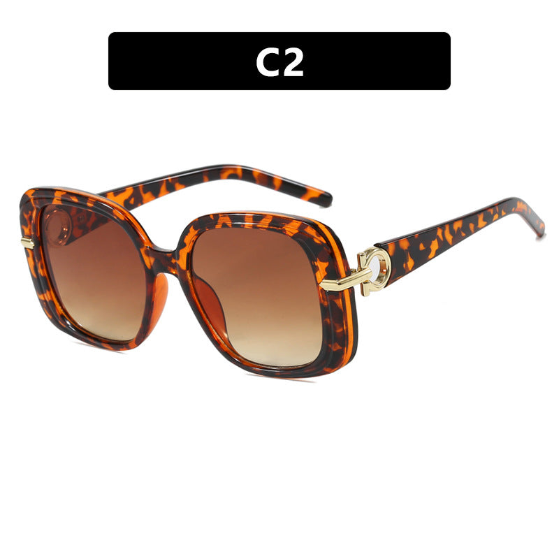 Women's square sunglasses with luxurious metal accent Stornfield