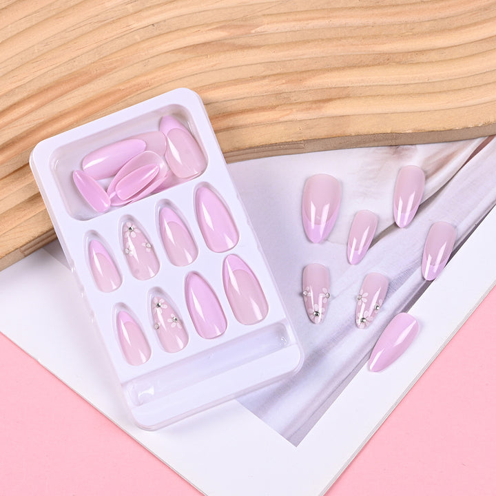 Decorative Floral Press-On Nails Stornfield