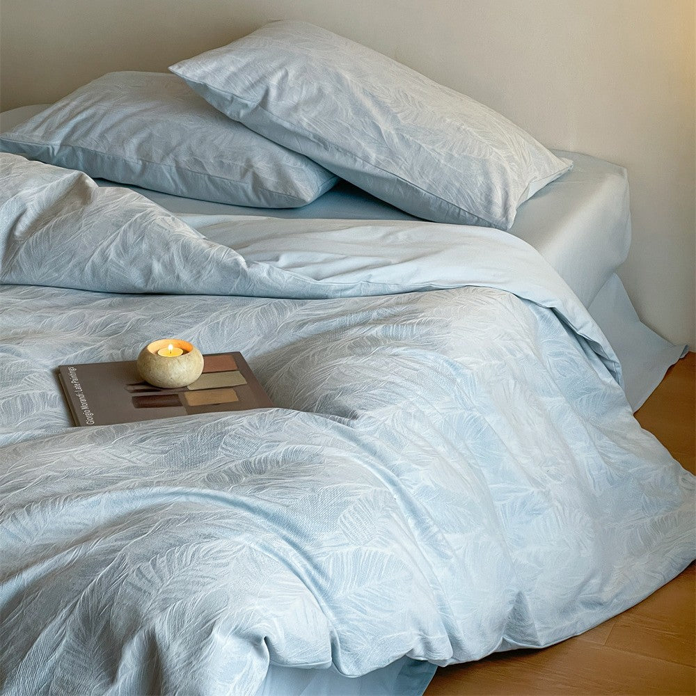 Breathable premium cotton percale bed set with fine leaf relief structure