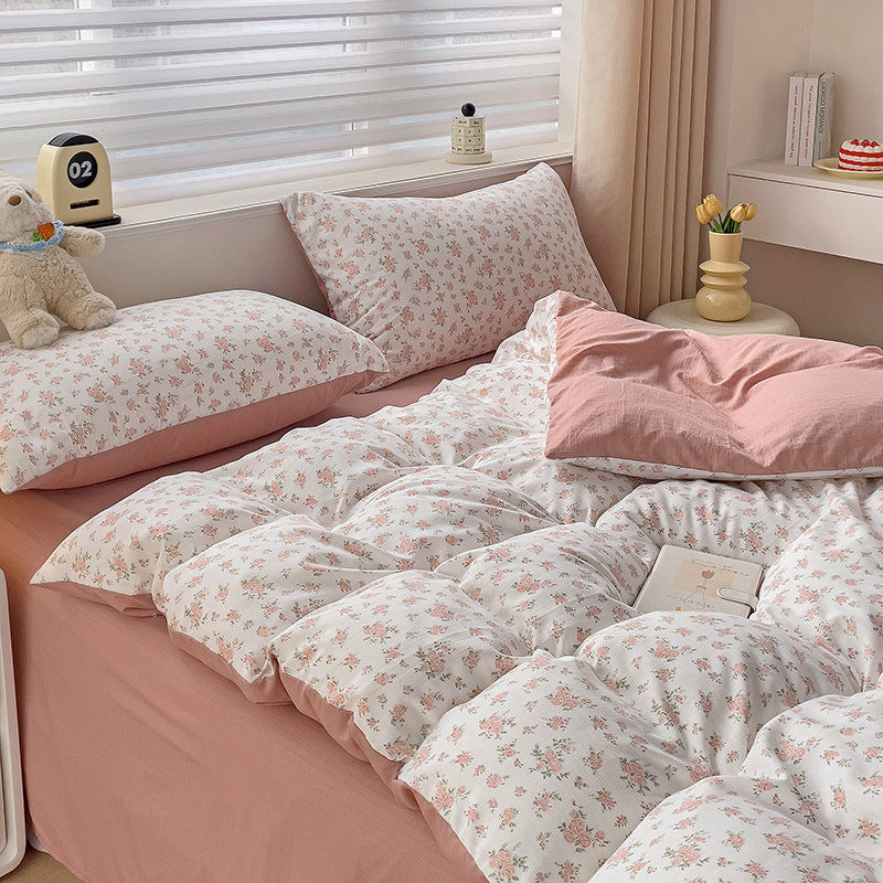 Floral Patterned Bedding Set